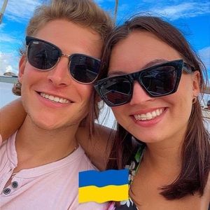 Meet your Posher, Lior